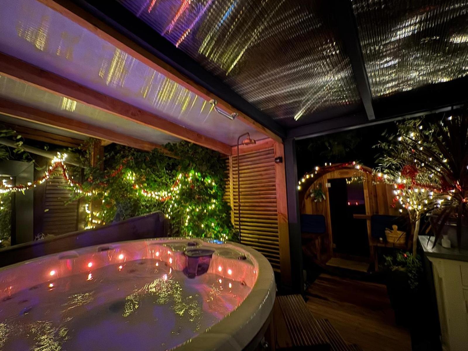 Romantisch Wellness Appartement Met Prive Hottub Sauna Gamesroom Den Ham エクステリア 写真