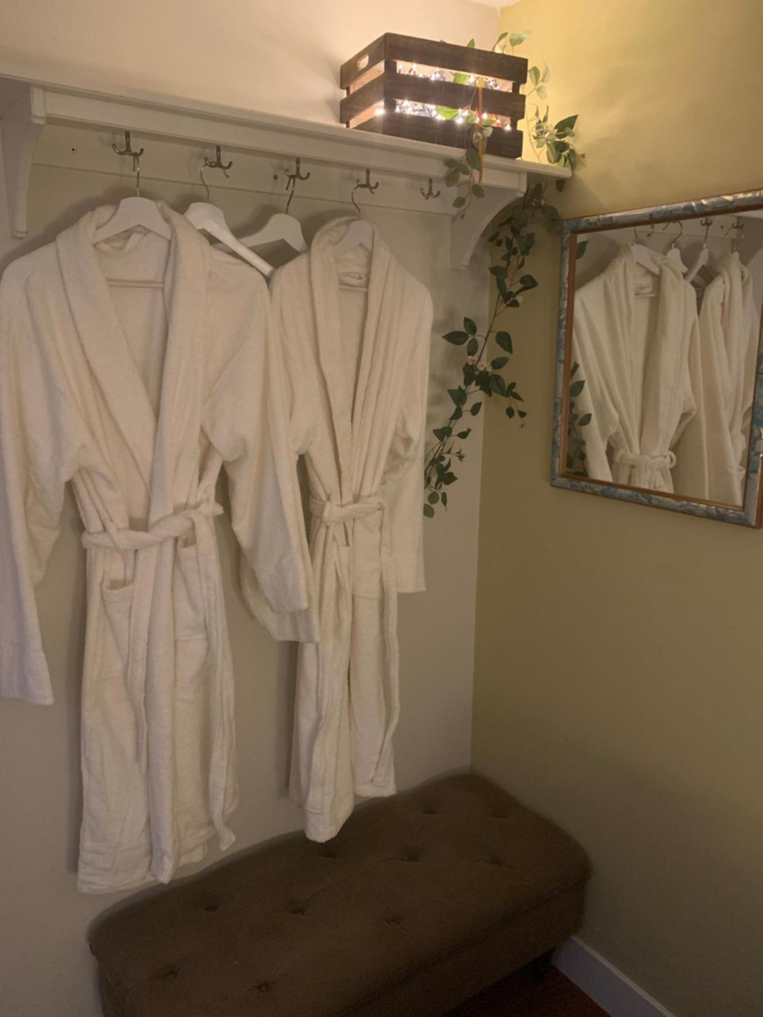 Romantisch Wellness Appartement Met Prive Hottub Sauna Gamesroom Den Ham エクステリア 写真