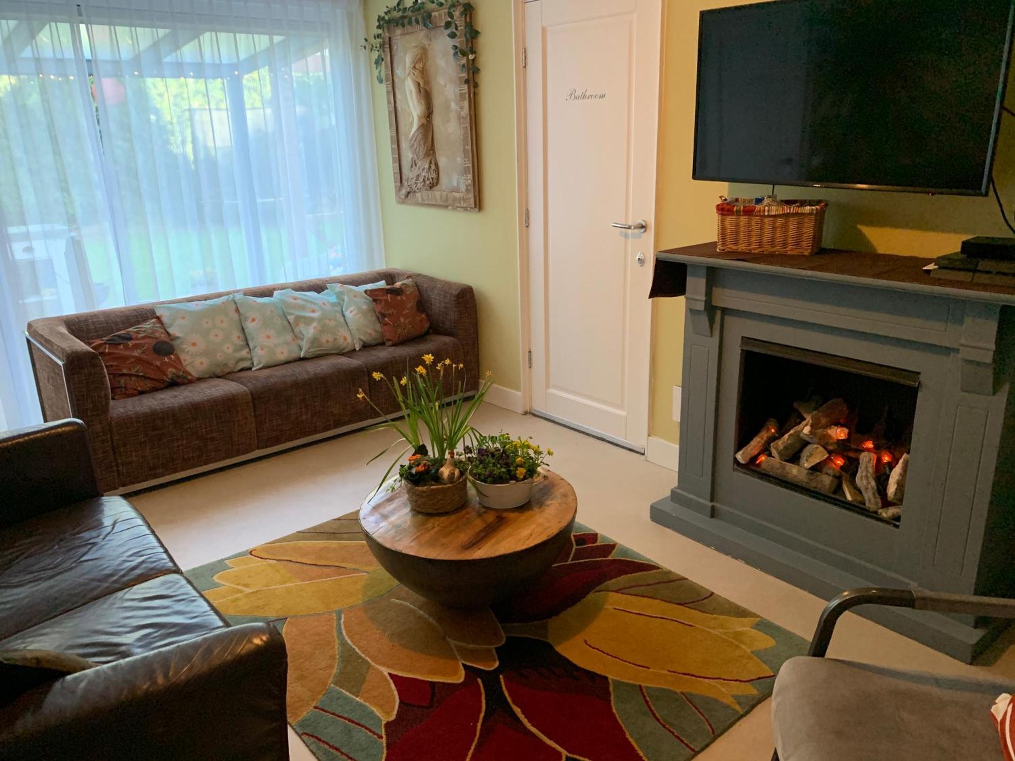 Romantisch Wellness Appartement Met Prive Hottub Sauna Gamesroom Den Ham エクステリア 写真